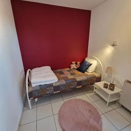 Very Large Duplex 4-bedroom Less Than 5 Minutes From The Sea! T46 Lejlighed *