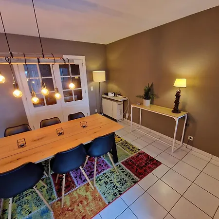 Very Large Duplex 4-bedroom Less Than 5 Minutes From The Sea! T46 Apartment Ostend