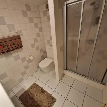 Апартаменты Very Large Duplex 4-bedroom Less Than 5 Minutes From The Sea! T46
