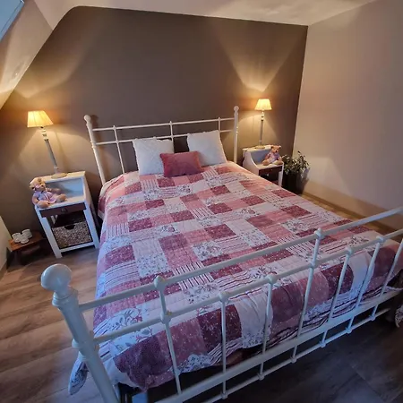 Very Large Duplex 4-bedroom Less Than 5 Minutes From The Sea! T46 Остенде