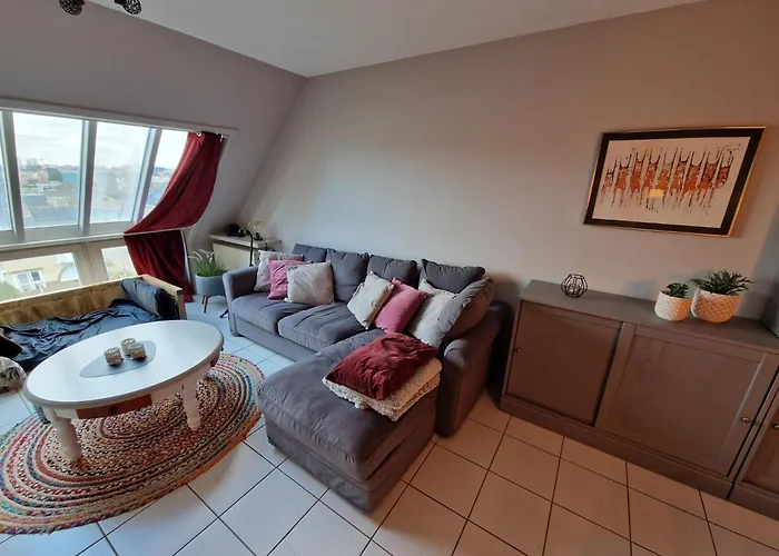 Apartment Very Large Duplex 4-bedroom Less Than 5 Minutes From The Sea! T46 *